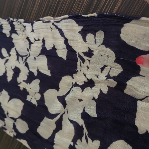 Lightweight Scarf by Gap, navy blue and off-white - Picture 2 of 7